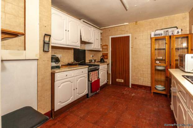 Additional Property Image 3 bedroom Semi Detached to rent in Berkhamsted 5