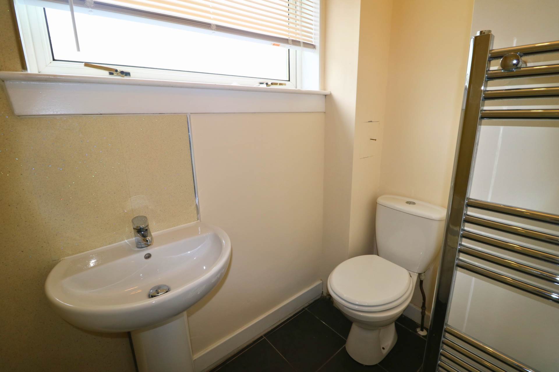 Additional Property Image 2 bedroom Flat to rent in Paisley 11
