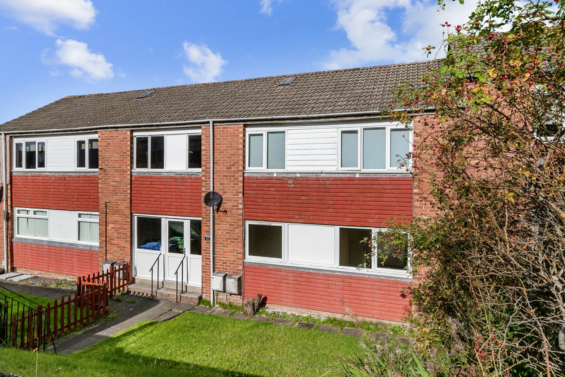 1 bedroom Flat for sale in Paisley