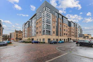 2 bedroom Flat to rent in Glasgow