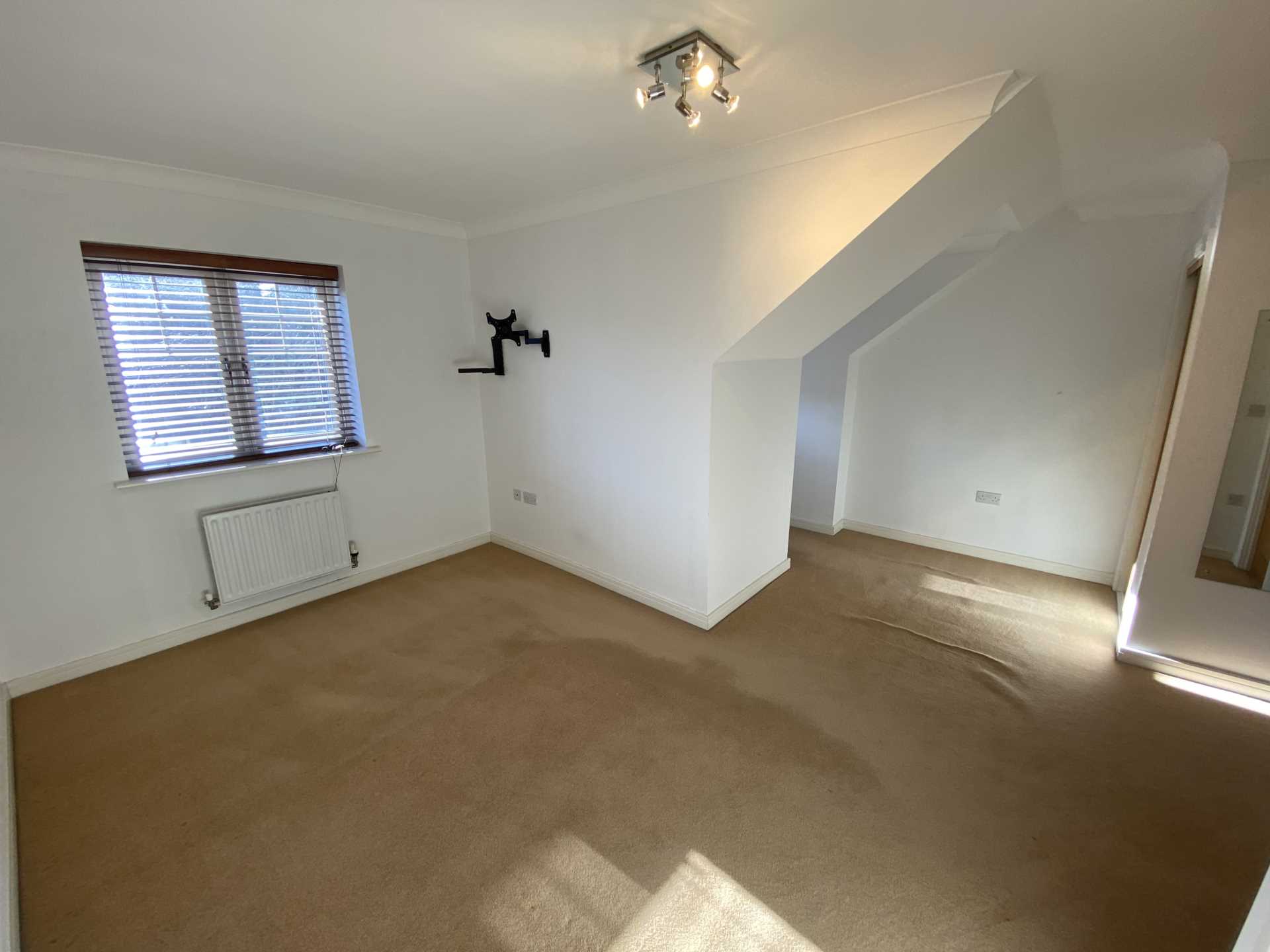 Additional Property Image 4 bedroom Town House to rent in Radlett 11