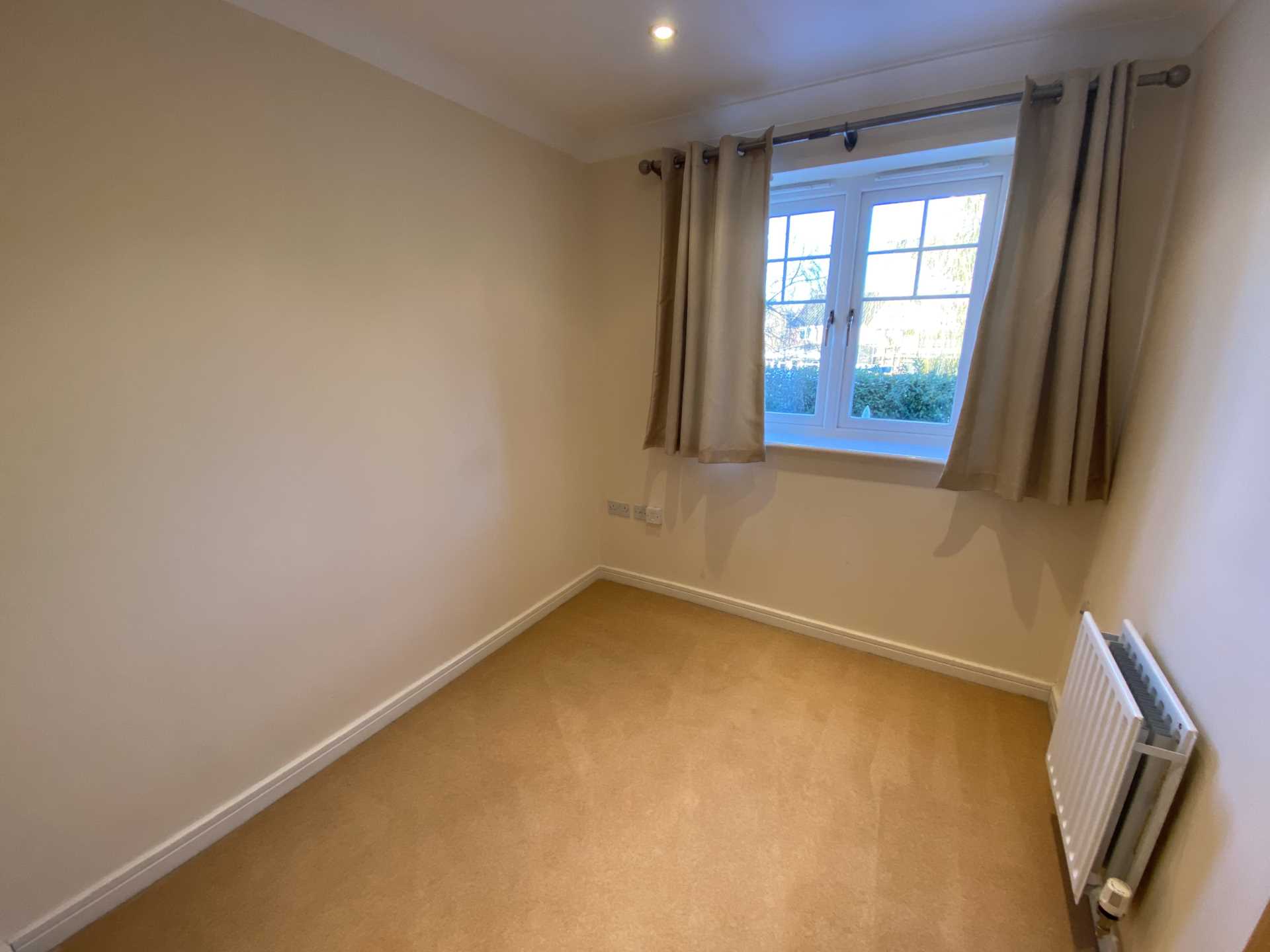 Additional Property Image 4 bedroom Town House to rent in Radlett 18