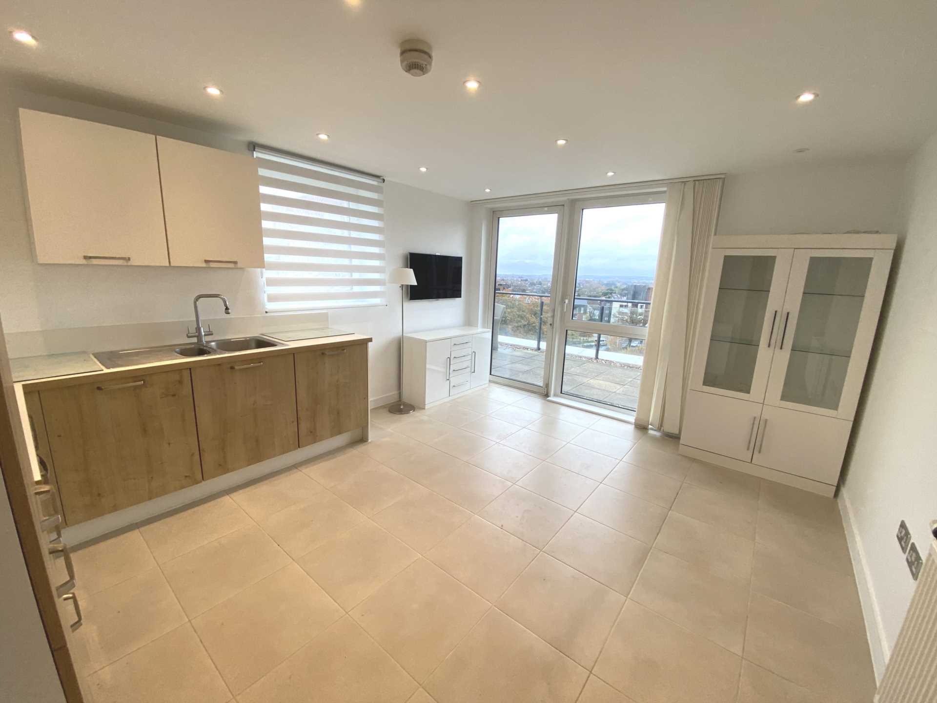 1 bedroom Penthouse to rent in Edgware