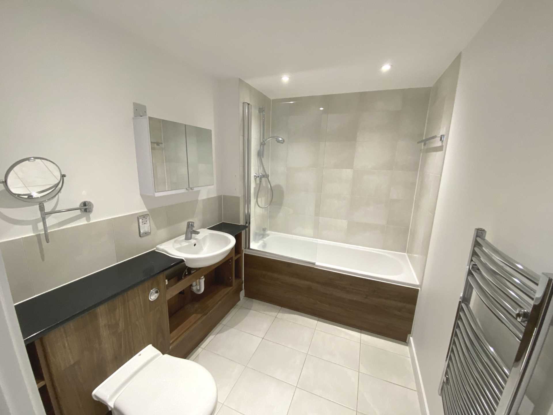 Additional Property Image 1 bedroom Penthouse to rent in Edgware 10