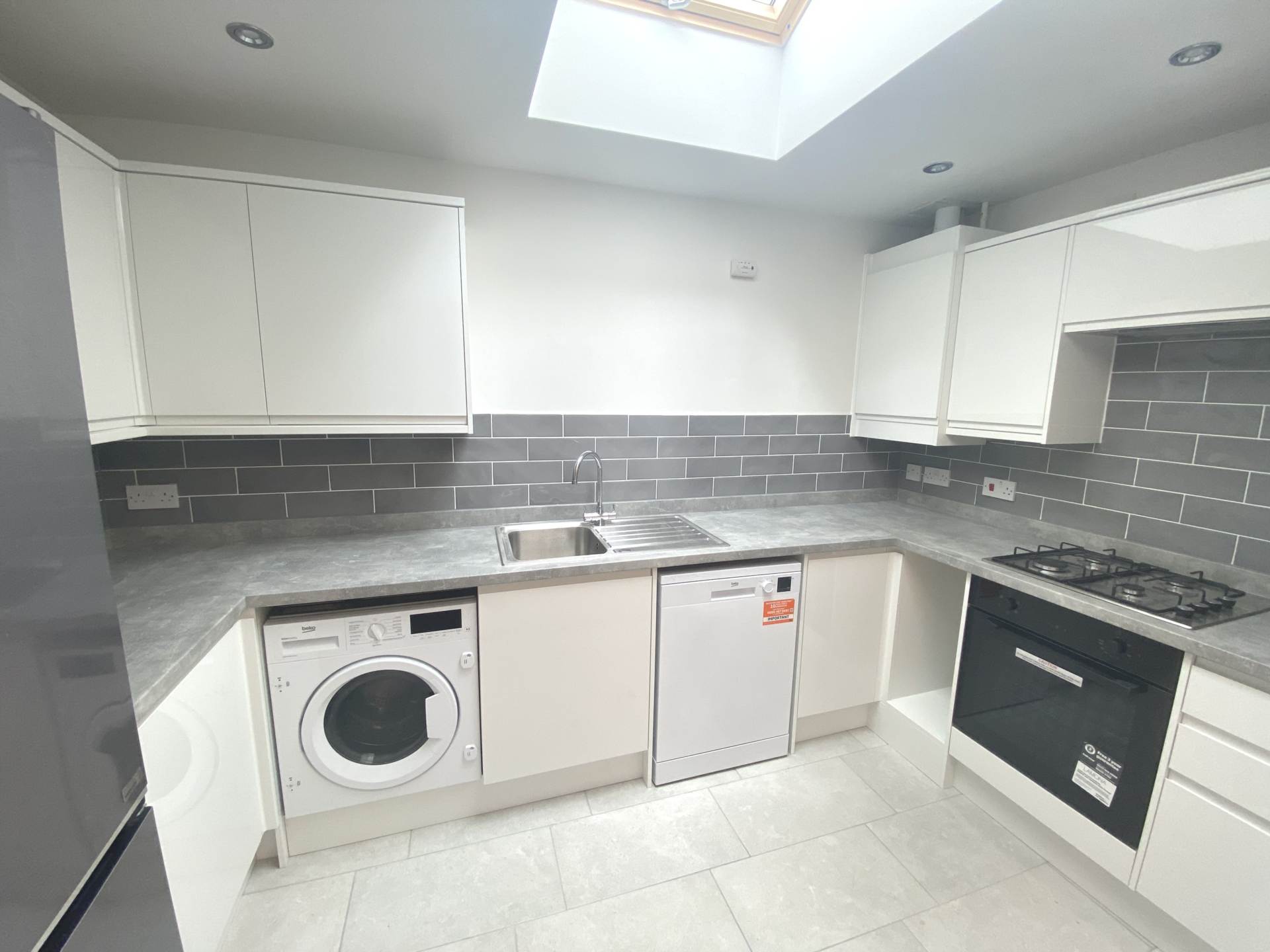 Additional Property Image 2 bedroom Flat to rent in Borehamwood 5
