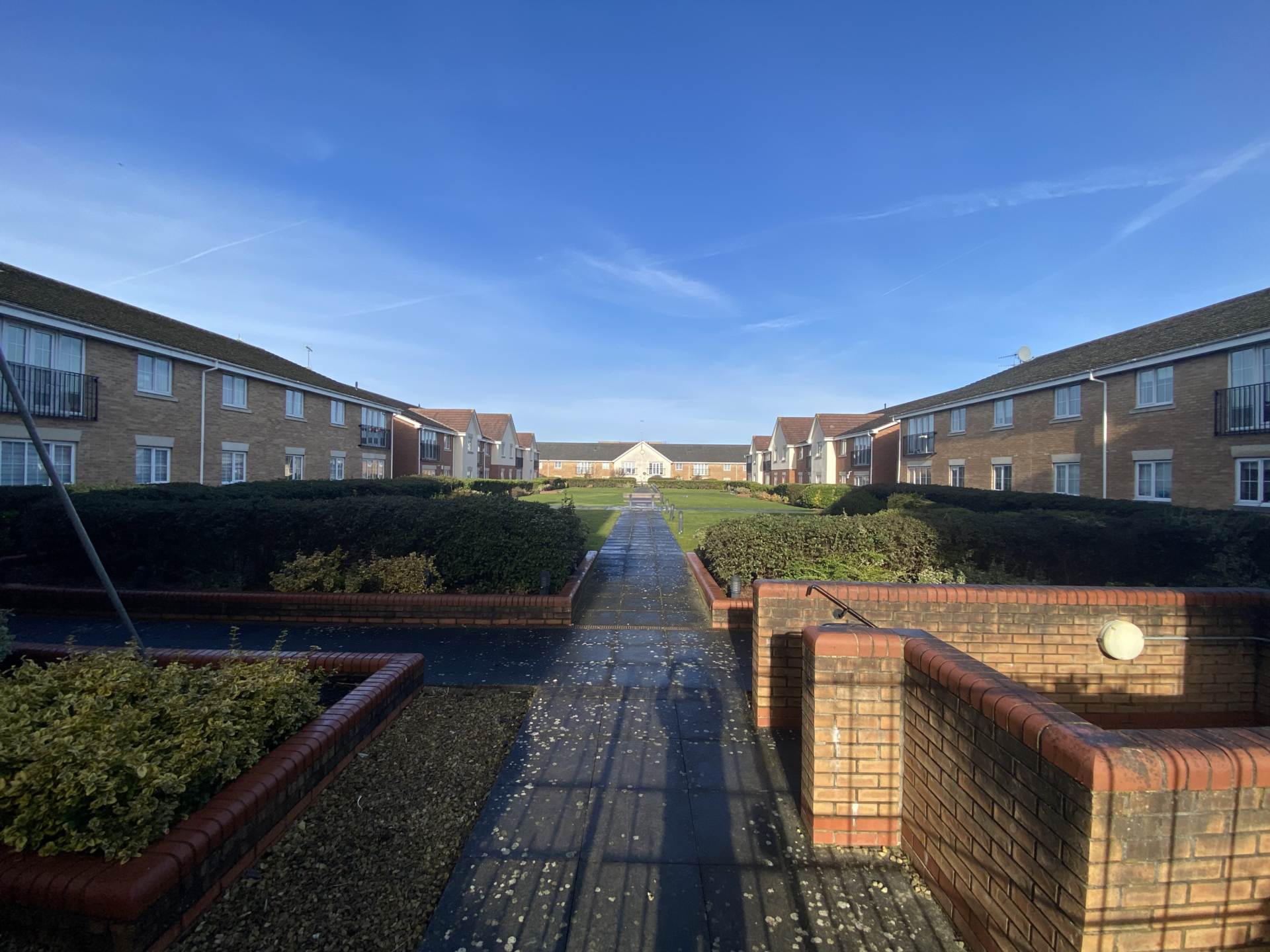 Additional Property Image 2 bedroom Flat to rent in Borehamwood 13