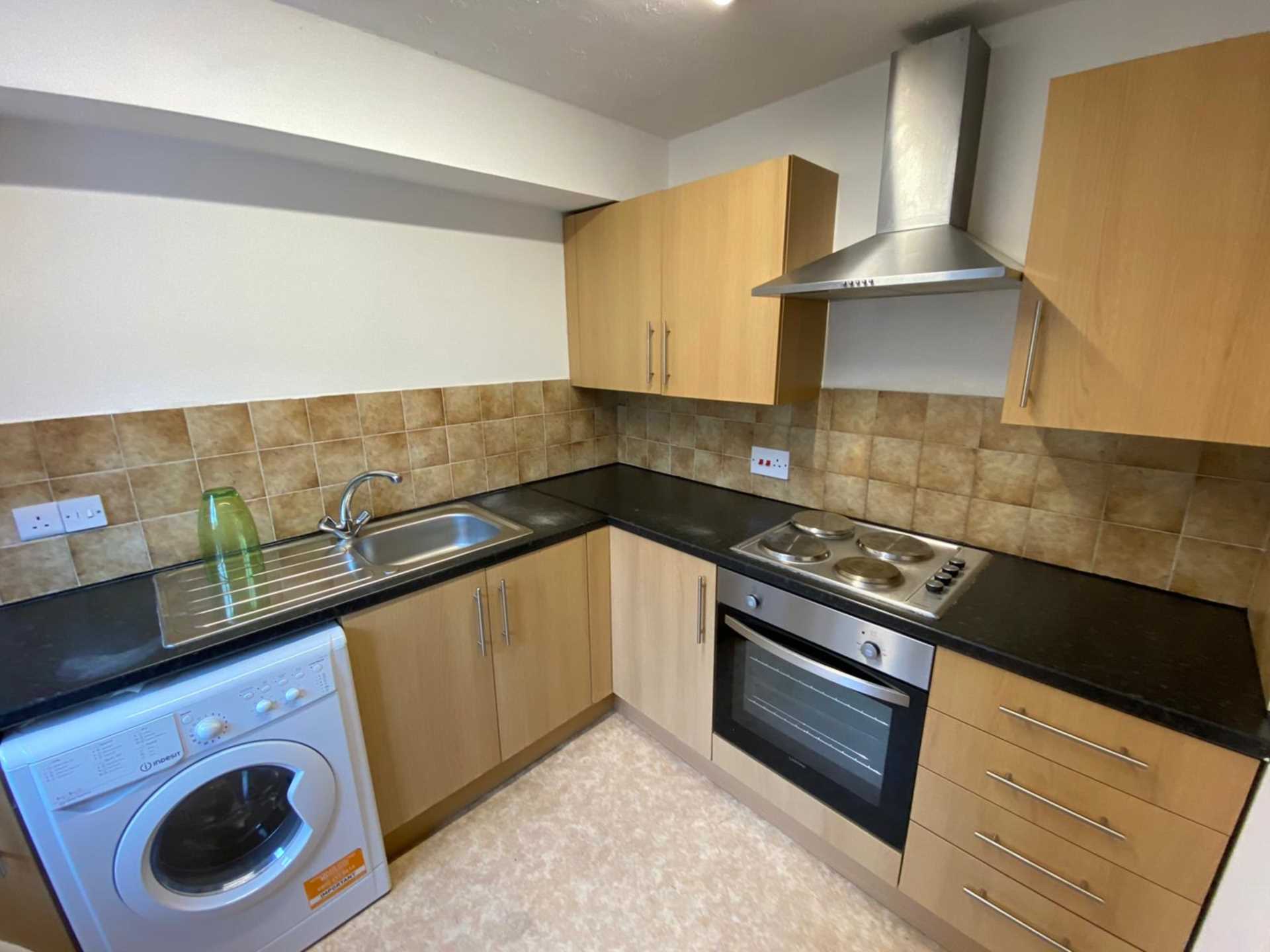 Additional Property Image 2 bedroom Duplex to rent in Borehamwood 4