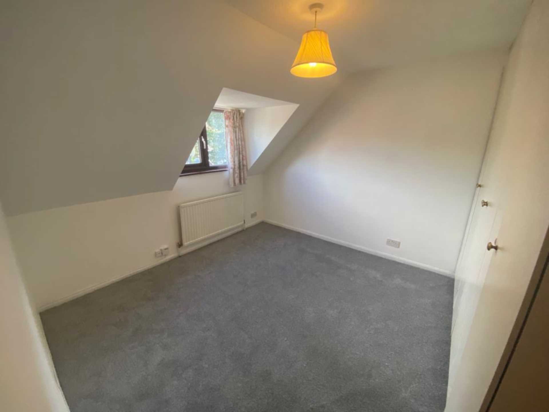 Additional Property Image 2 bedroom Duplex to rent in Borehamwood 9