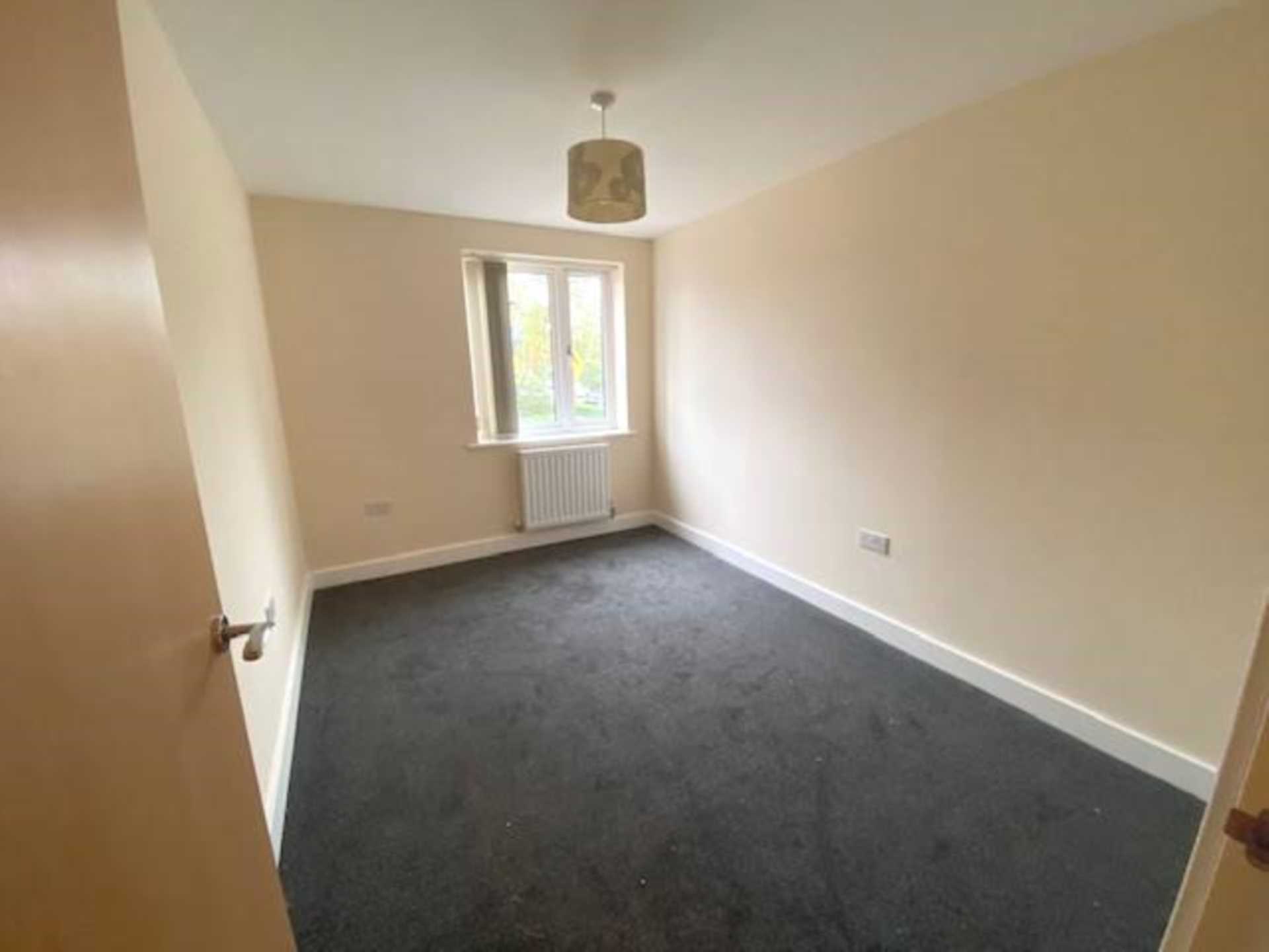 Additional Property Image 2 bedroom Flat to rent in Borehamwood 9