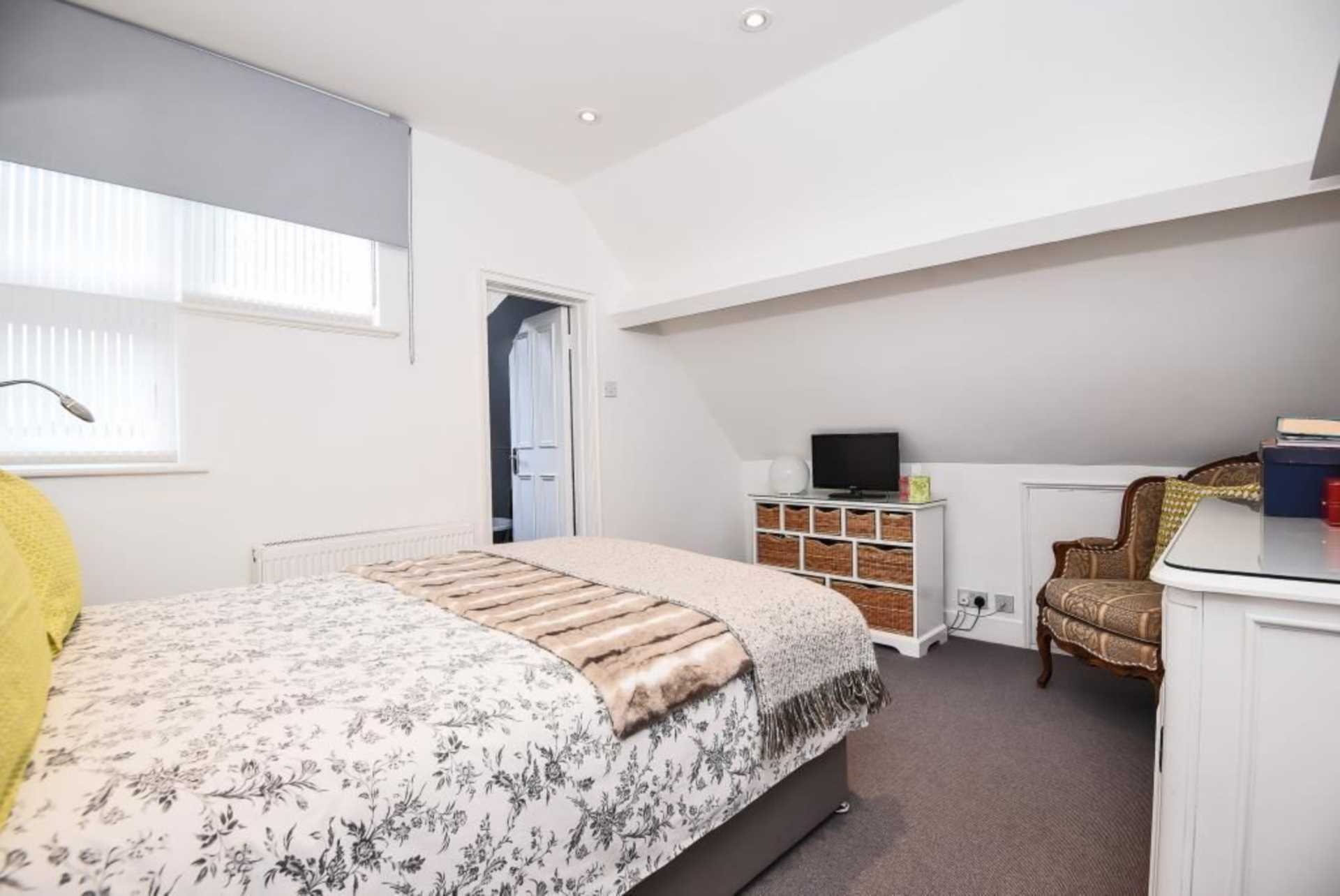 Additional Property Image 3 bedroom Flat to rent in Stanmore 11