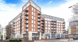 2 bedroom Flat to rent in Harrow