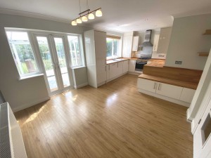3 bedroom Semi Detached to rent in Borehamwood