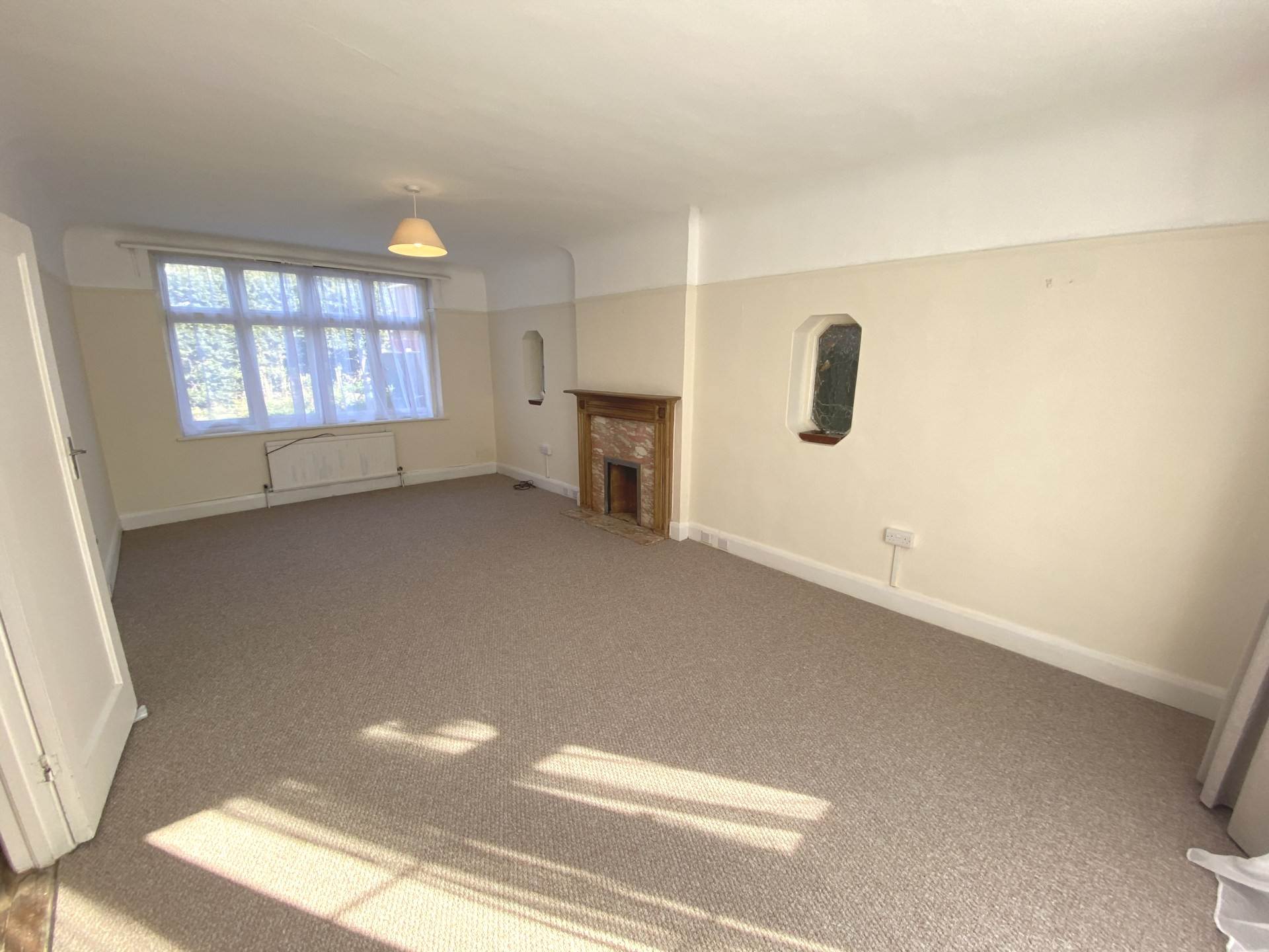 Additional Property Image 4 bedroom Detached to rent in Bushey 2
