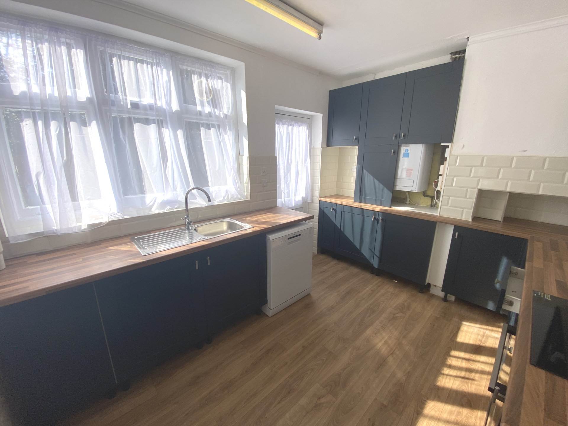 Additional Property Image 4 bedroom Detached to rent in Bushey 3
