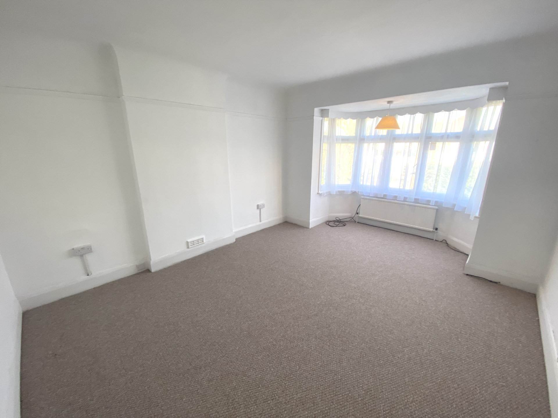 Additional Property Image 4 bedroom Detached to rent in Bushey 7