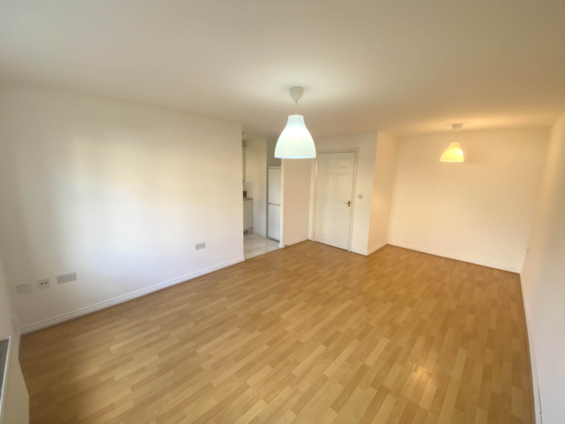 Additional Property Image 2 bedroom Flat to rent in Borehamwood 2