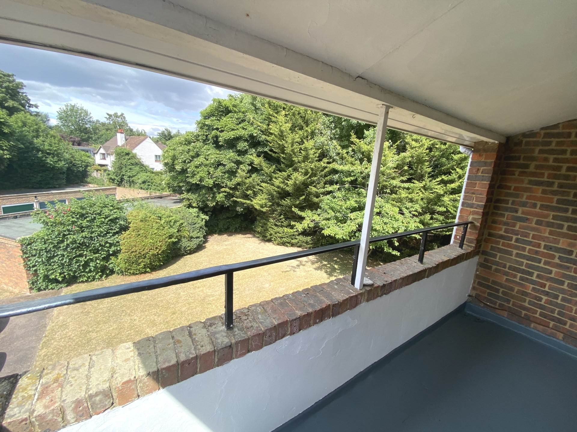 Additional Property Image 2 bedroom Flat to rent in Radlett 4