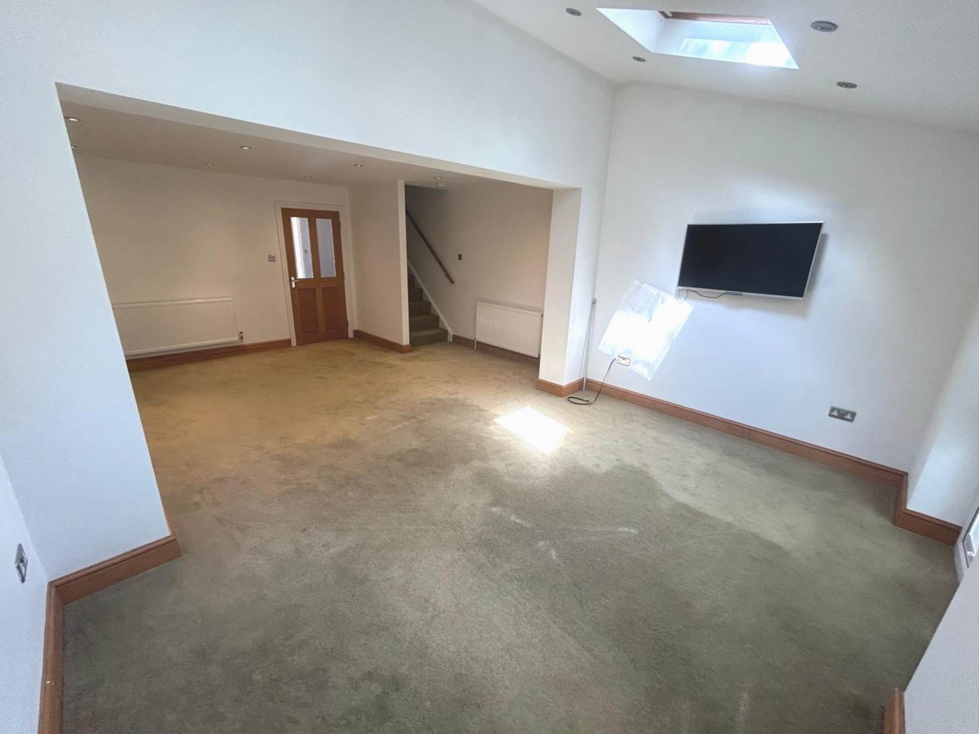 Additional Property Image 3 bedroom Terraced to rent in Borehamwood 2