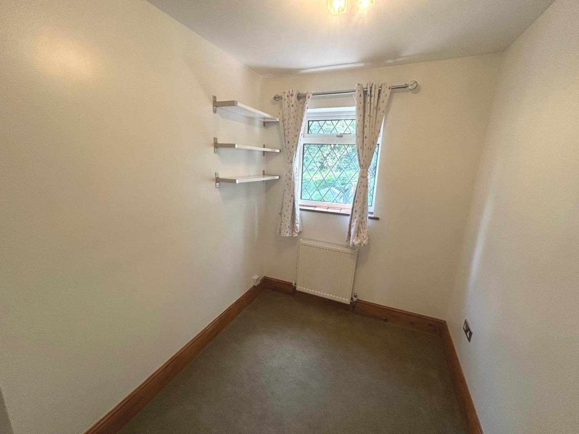 Additional Property Image 3 bedroom Terraced to rent in Borehamwood 11
