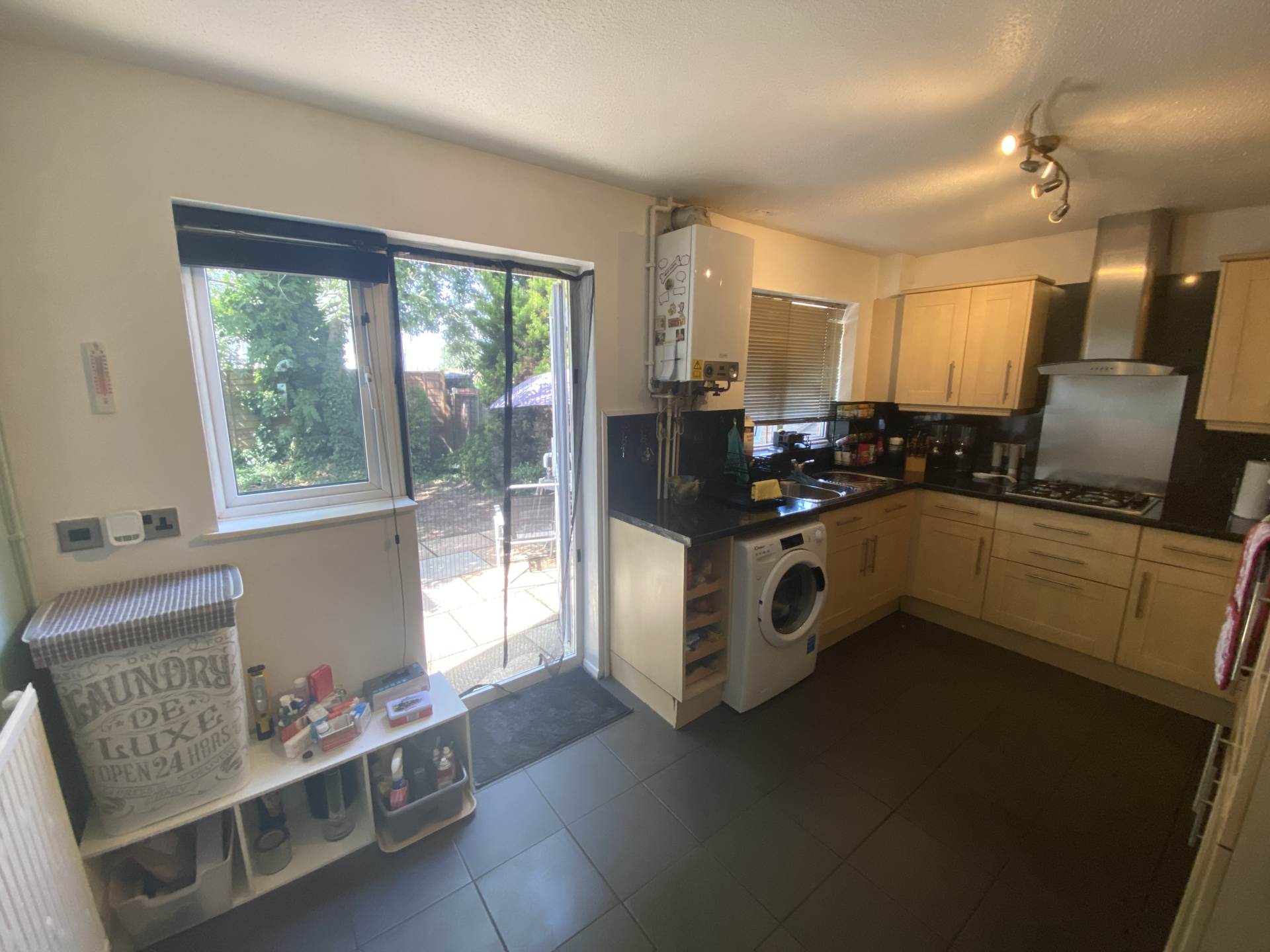 Additional Property Image 3 bedroom Semi Detached to rent in Borehamwood 5