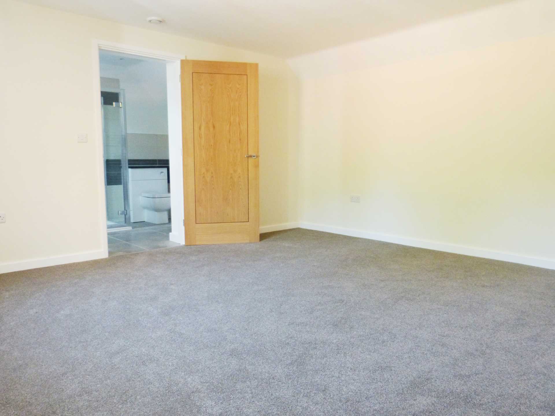Additional Property Image 4 bedroom House to rent in Welwyn 7
