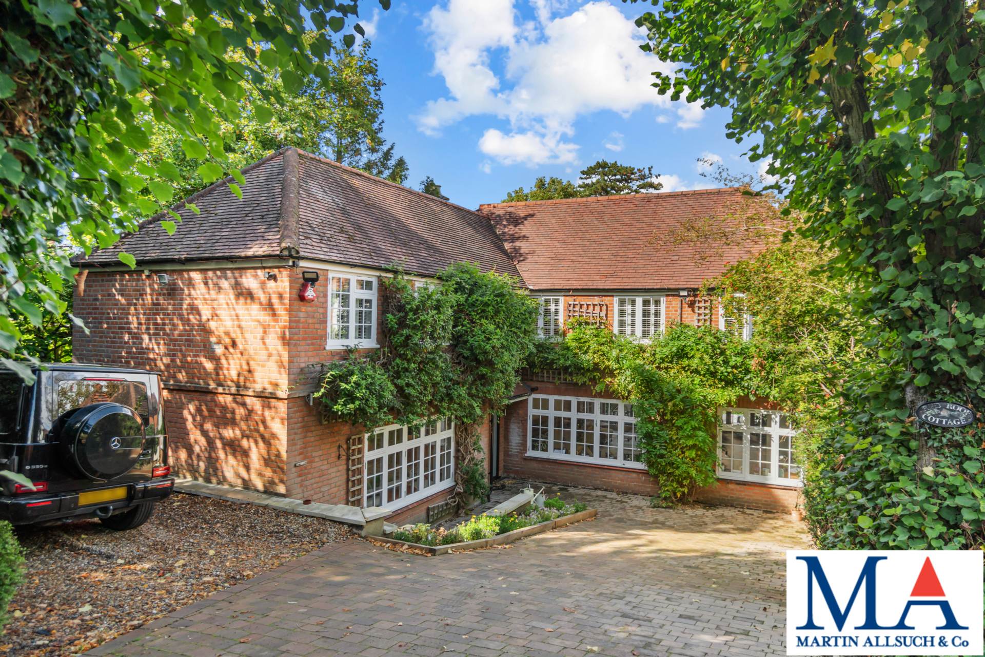 Additional Property Image 5 bedroom Detached to rent in Borehamwood 24