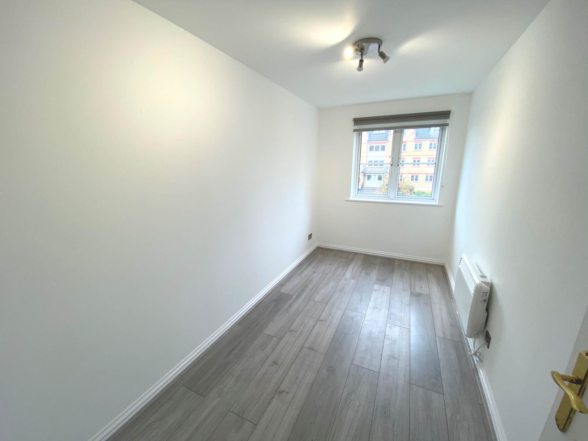 Additional Property Image 2 bedroom Flat to rent in Borehamwood 8