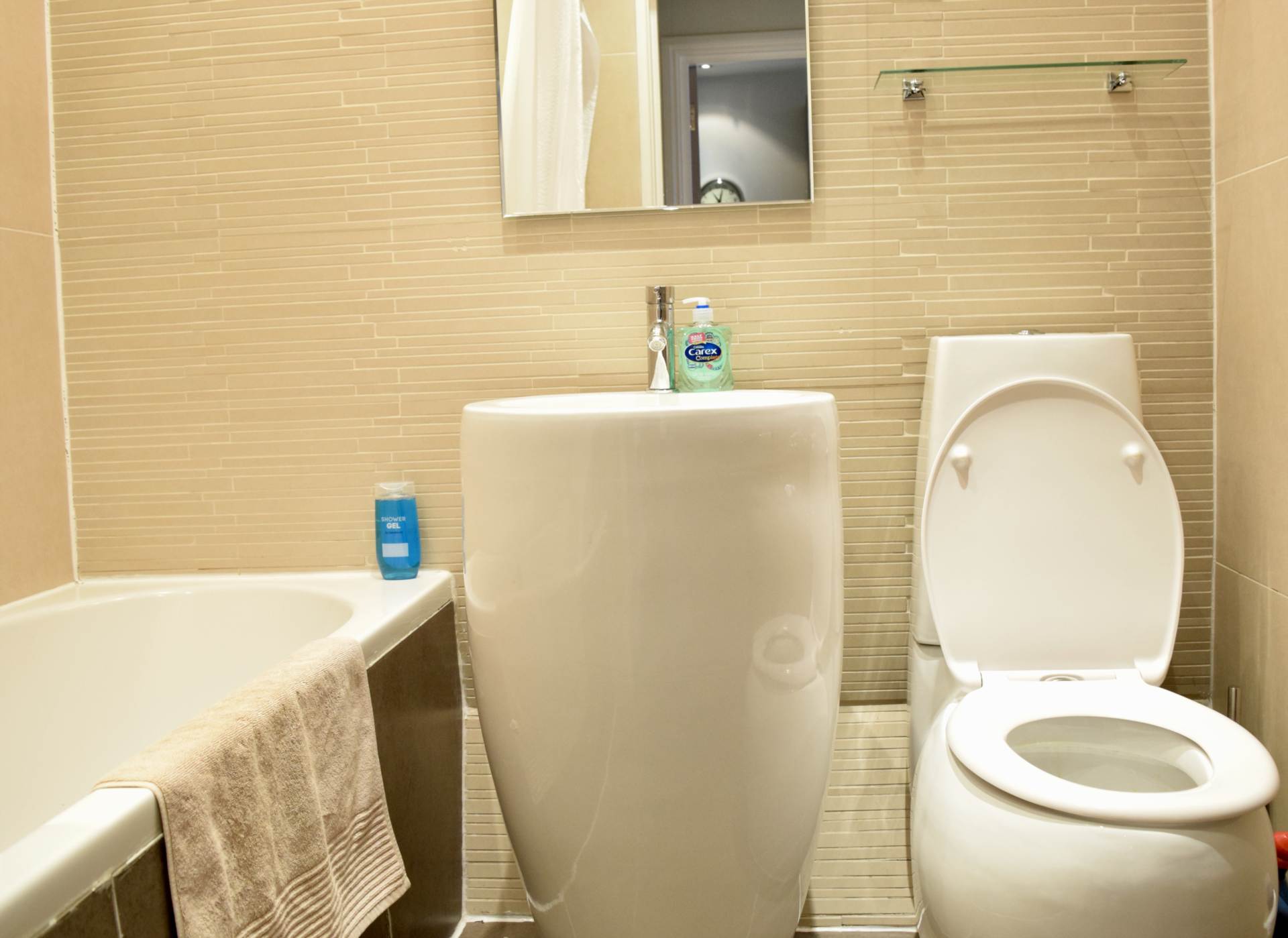 Additional Property Image 1 bedroom Flat to rent in London 8