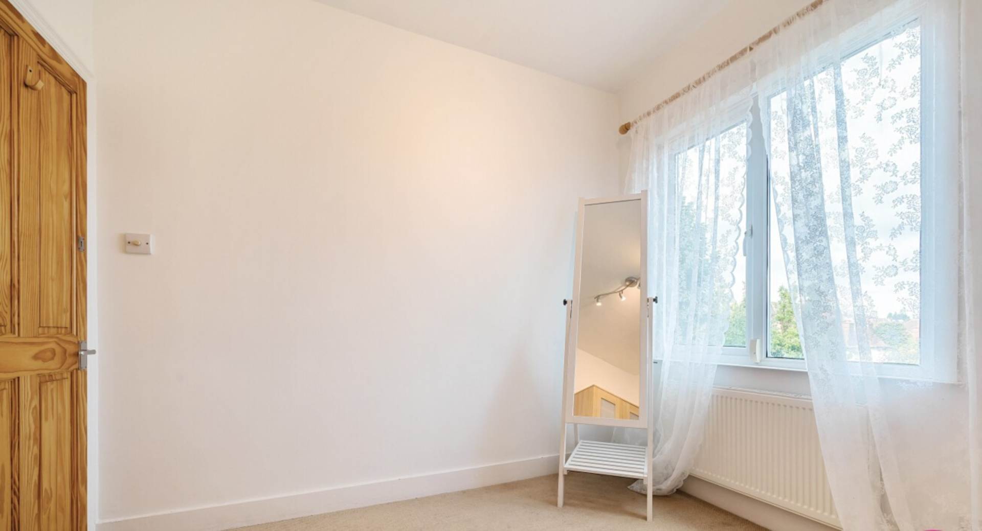 Additional Property Image 2 bedroom Flat to rent in London 13