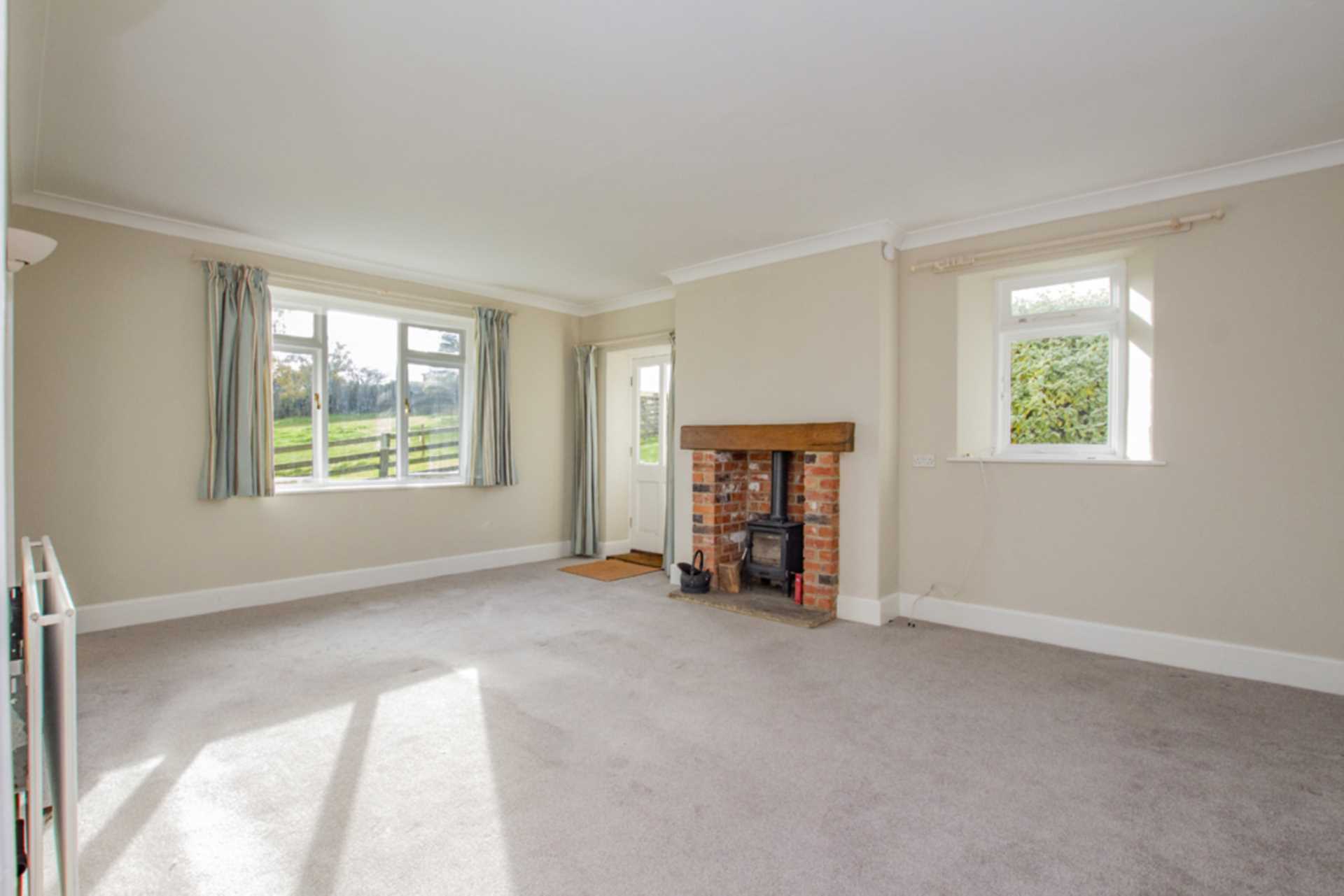 Additional Property Image 2 bedroom Bungalow to rent in Riding Mill 2