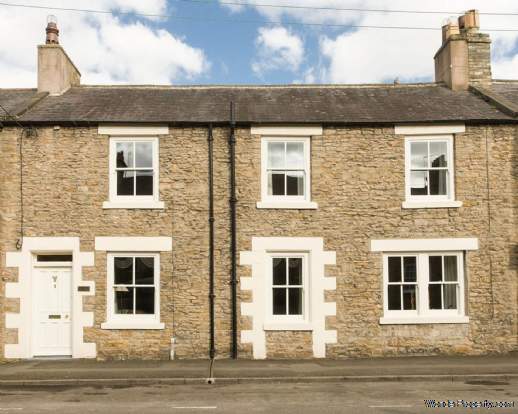 3 bedroom Terraced for sale in Corbridge