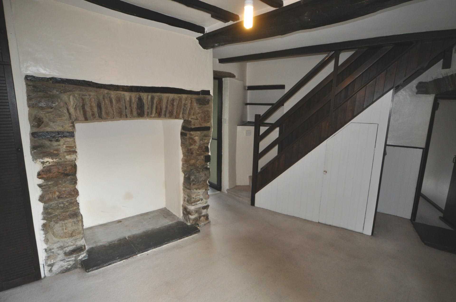 Additional Property Image 2 bedroom House to rent in South Brent 4
