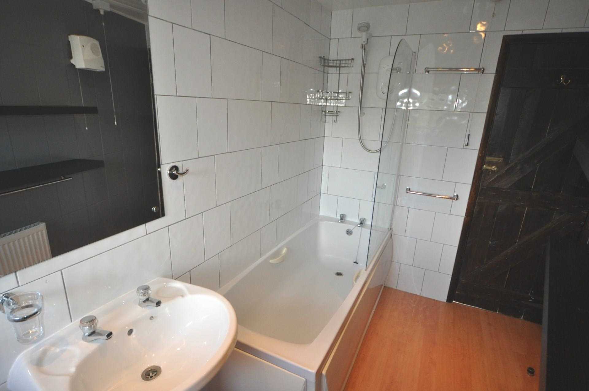 Additional Property Image 2 bedroom House to rent in South Brent 10