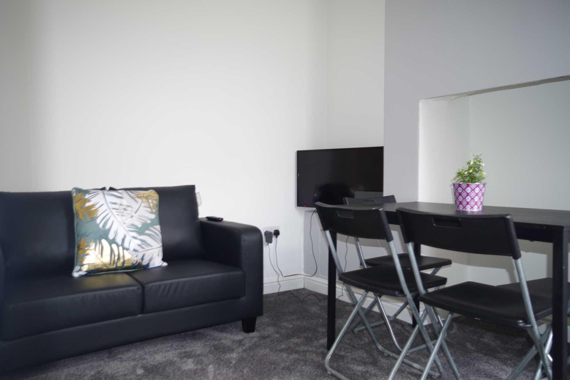 Additional Property Image 3 bedroom Terraced to rent in Salford 9