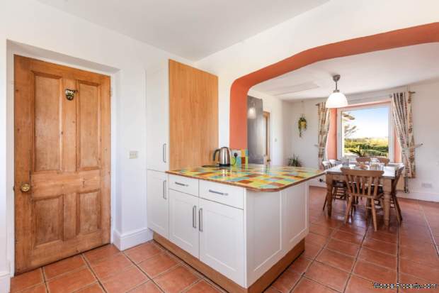 Additional Property Image 7 bedroom Detached for sale in Dartmouth 16