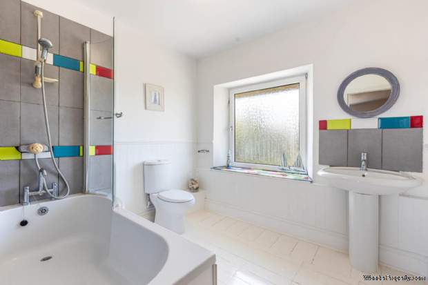 Additional Property Image 7 bedroom Detached for sale in Dartmouth 19