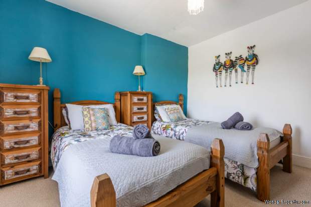 Additional Property Image 7 bedroom Detached for sale in Dartmouth 9