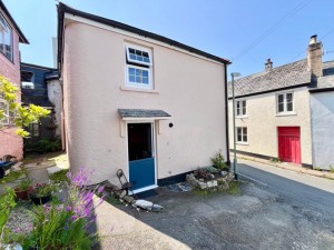 2 bedroom End of Terrace for sale in Buckfastleigh