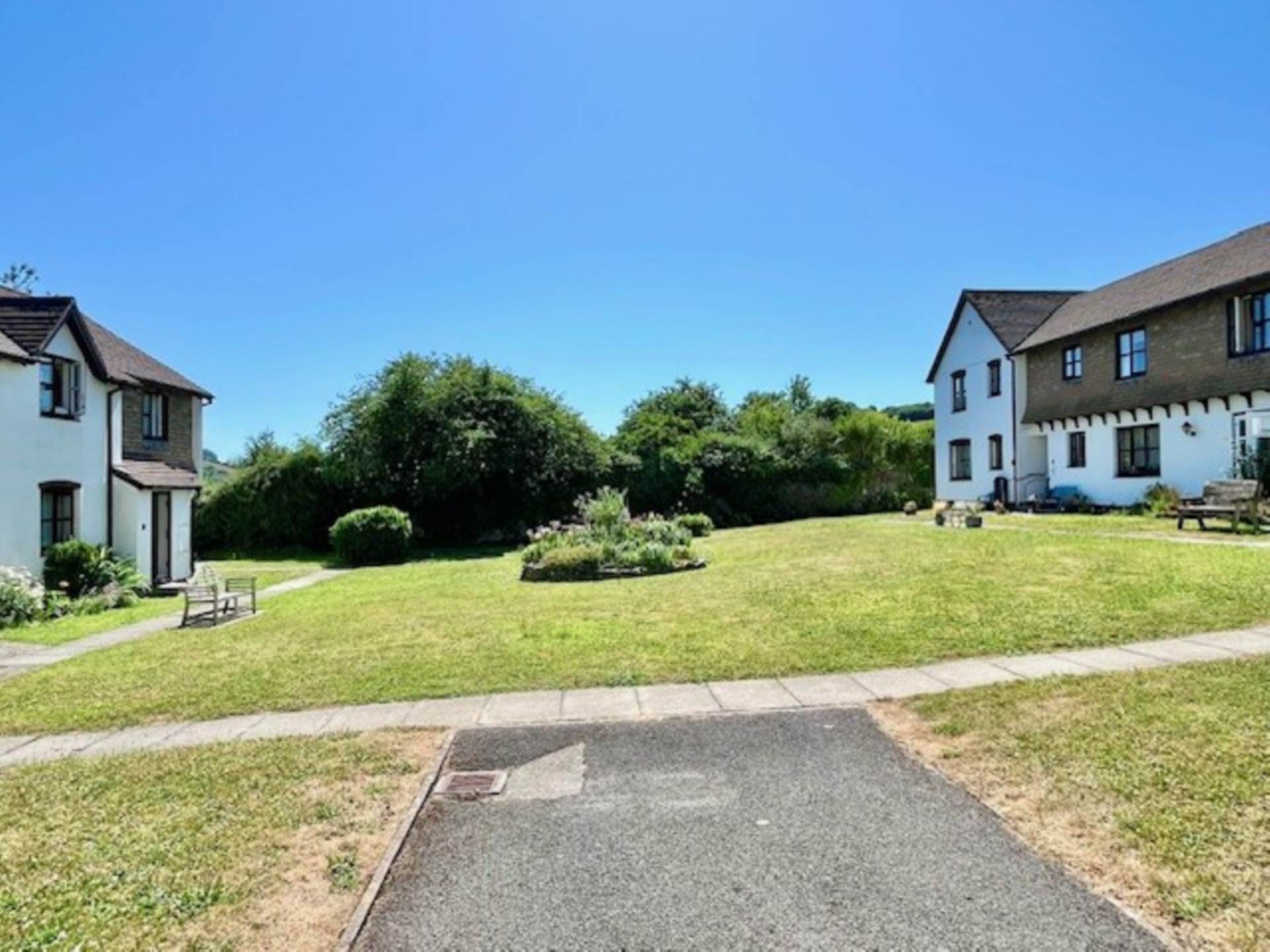 Additional Property Image 1 bedroom Flat for sale in Newton Abbot 16