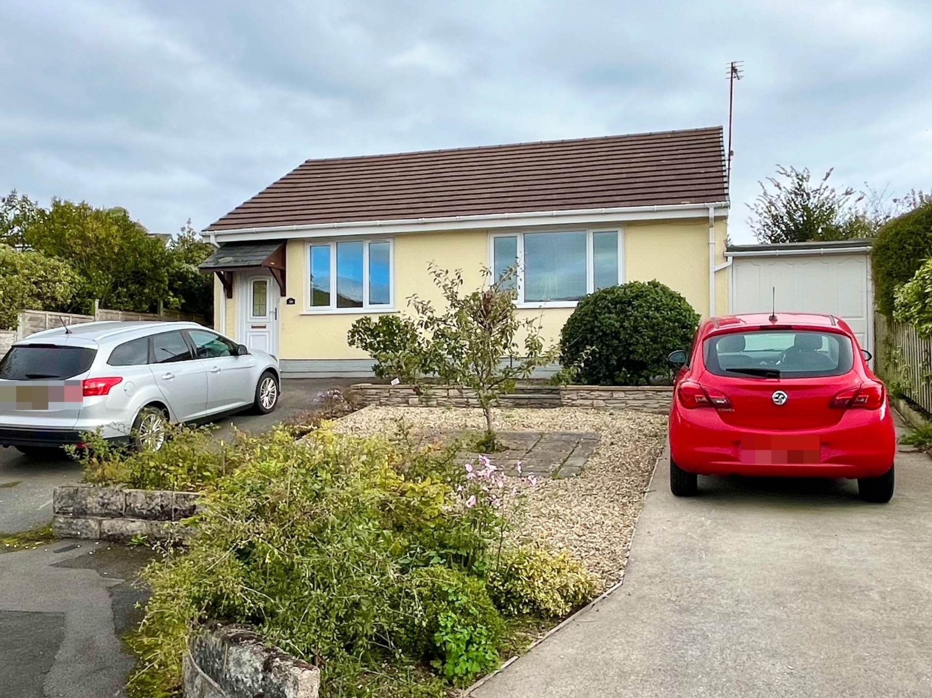 Additional Property Image 2 bedroom Detached Bungalow for sale in Newton Abbot 19