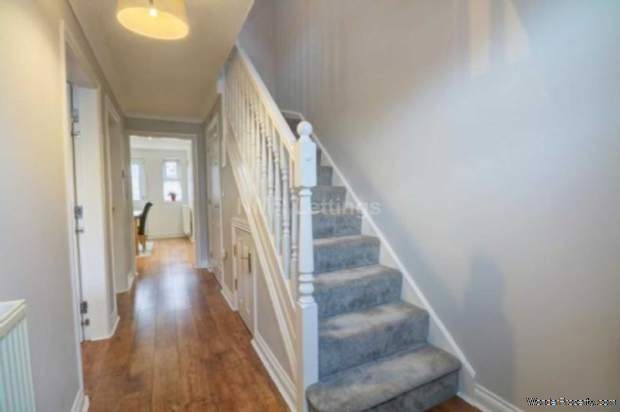 Additional Property Image 4 bedroom Town House to rent in Durham 2