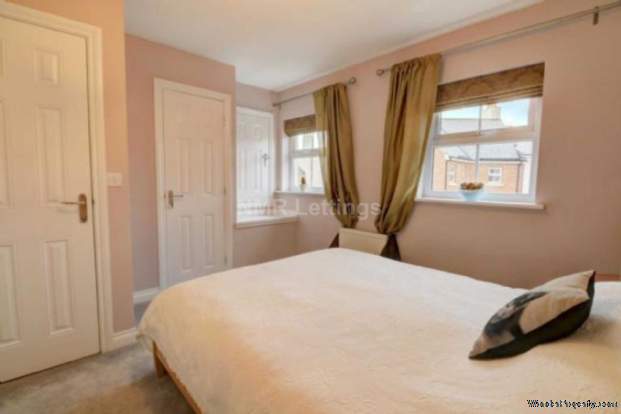 Additional Property Image 4 bedroom Town House to rent in Durham 8
