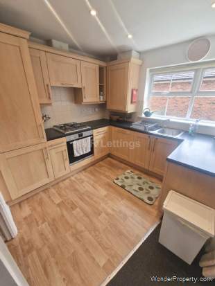 Additional Property Image 5 bedroom Town House to rent in Durham 6