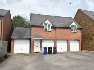 2 bedroom Coach House to rent in Banbury