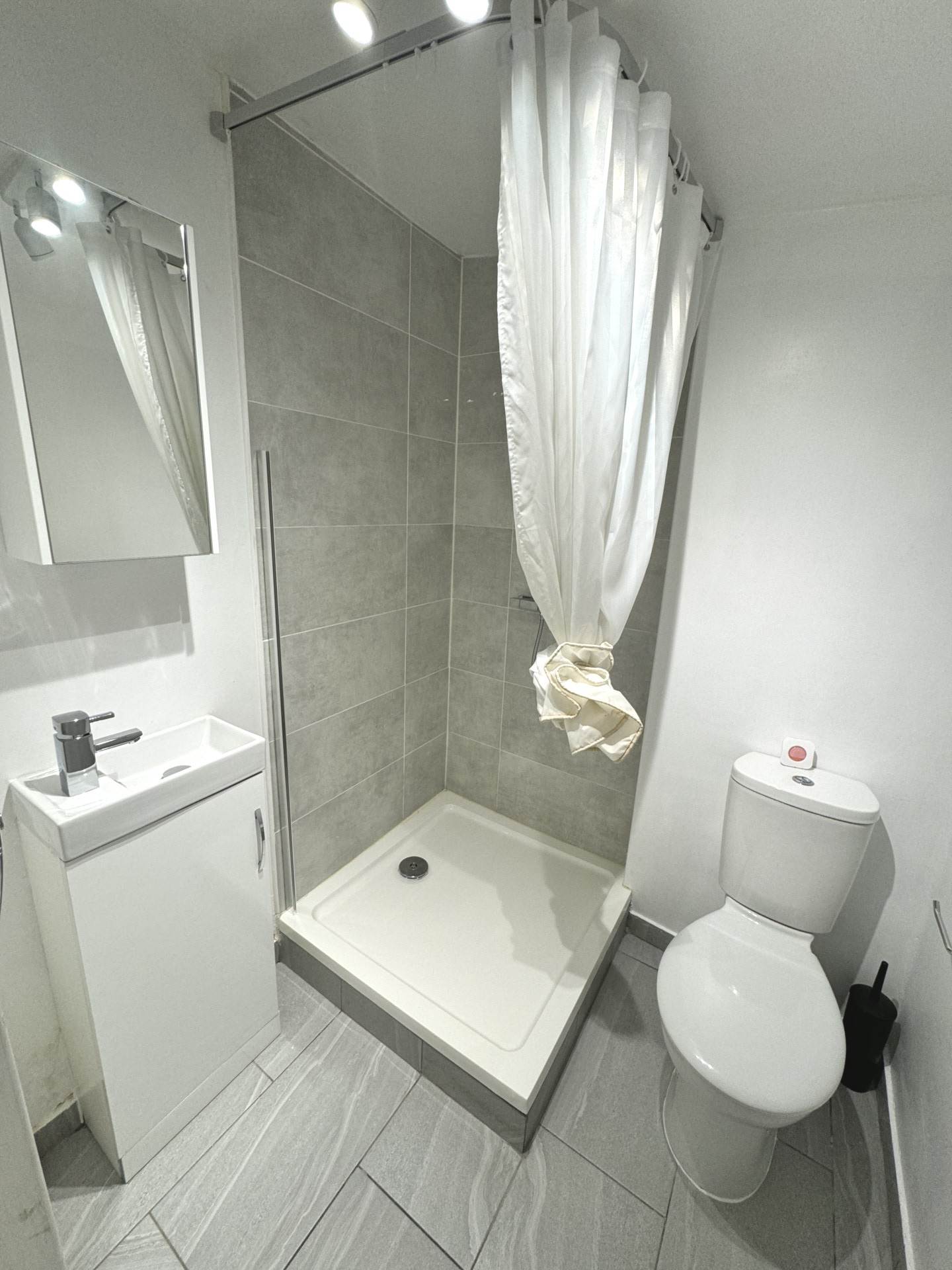 Additional Property Image 2 bedroom Terraced to rent in Buckingham 9