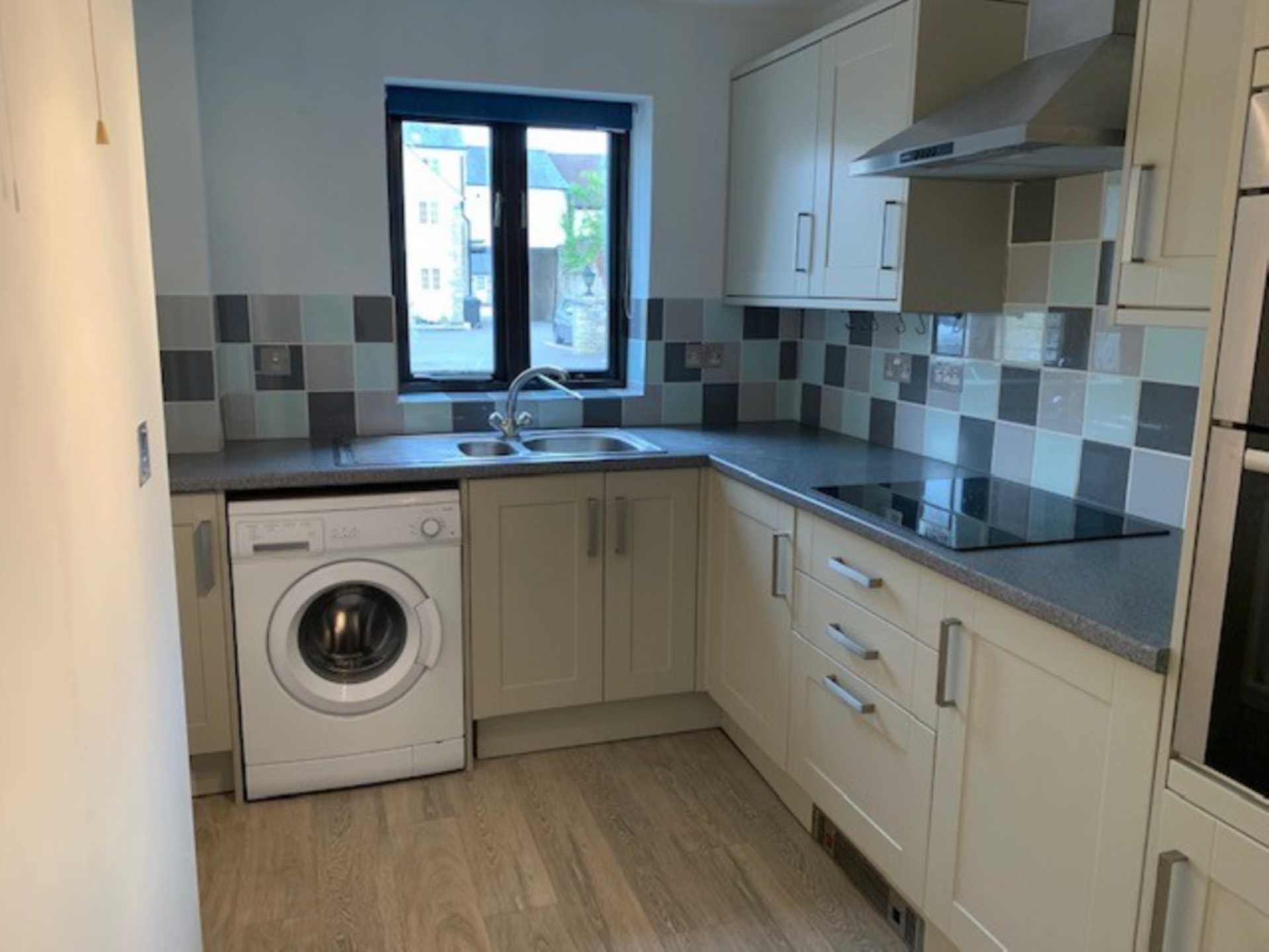 Additional Property Image 2 bedroom Flat to rent in Witney 2