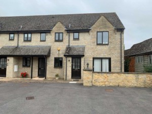 2 bedroom Flat to rent in Witney