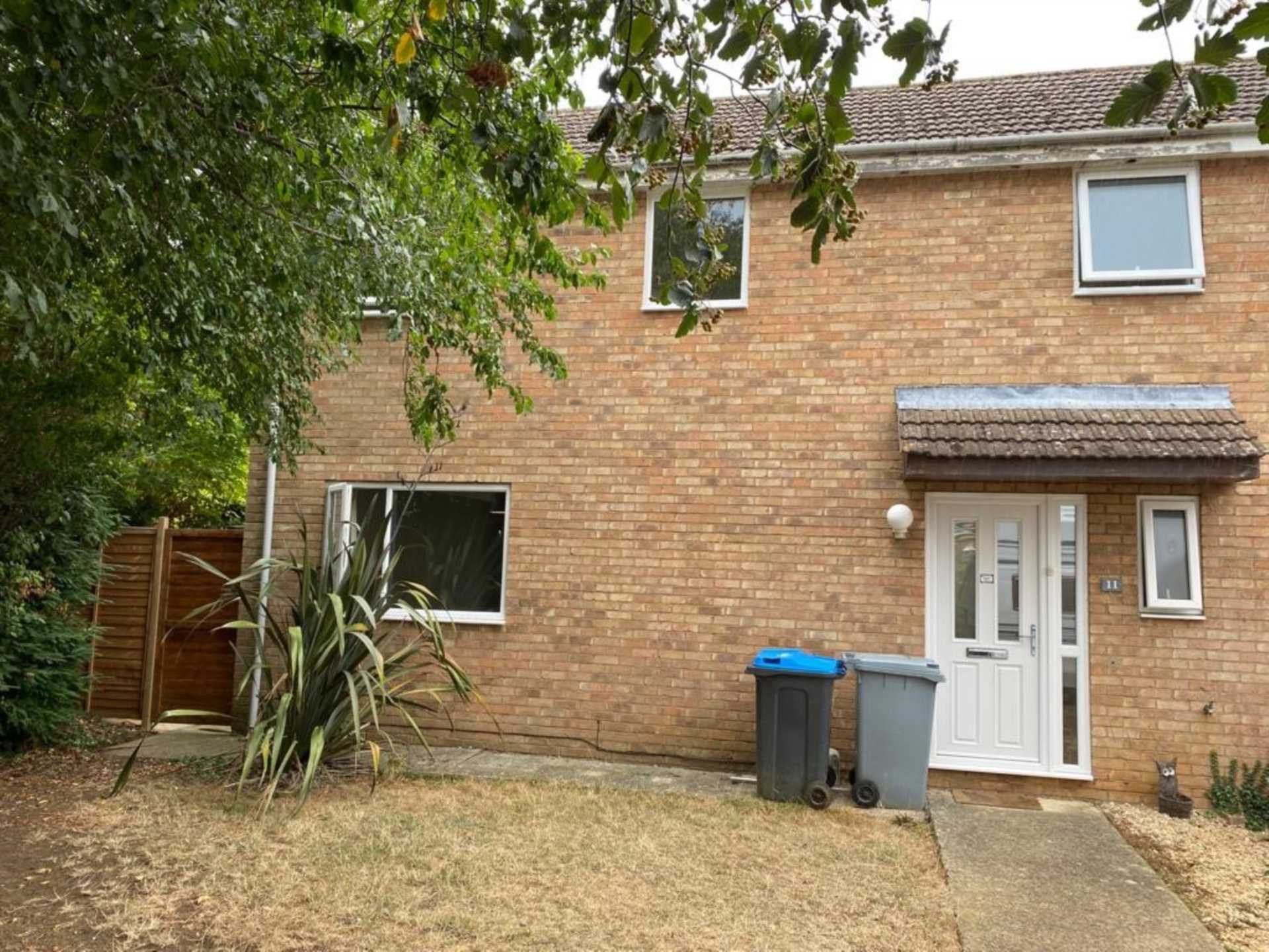 3 bedroom Semi Detached to rent in Carterton