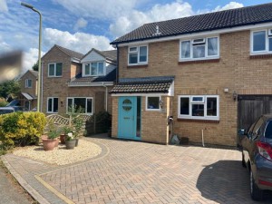 4 bedroom Detached to rent in Witney