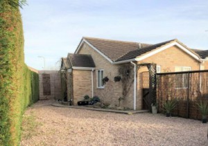 4 bedroom Bungalow to rent in Witney
